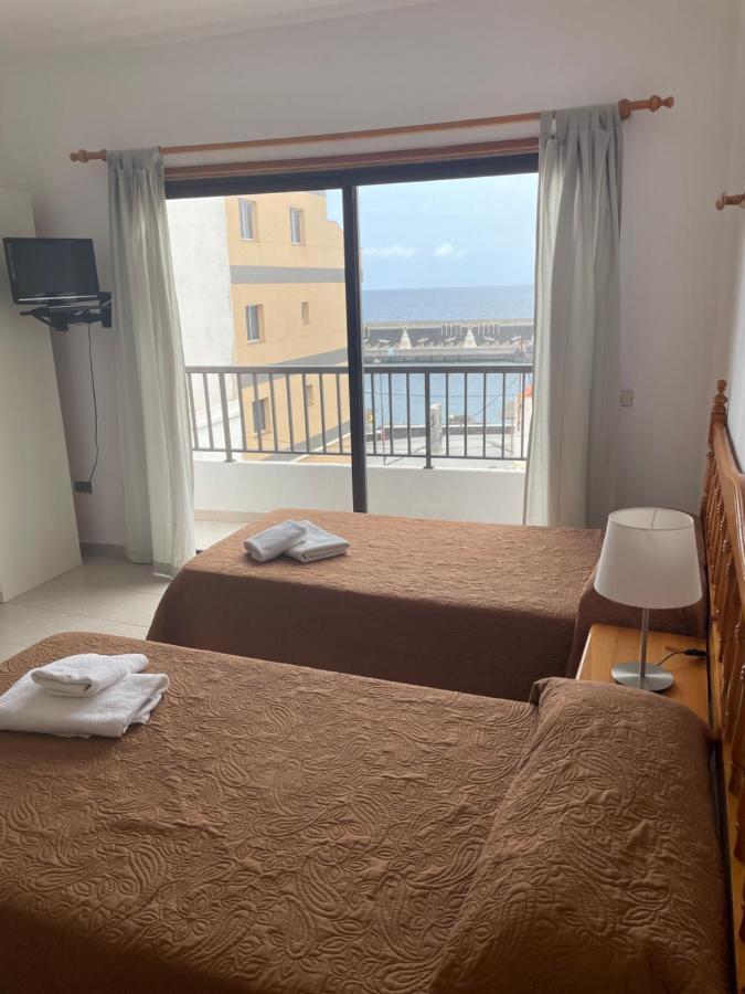 Apartamentos Tanajara La Restinga Luaran gambar